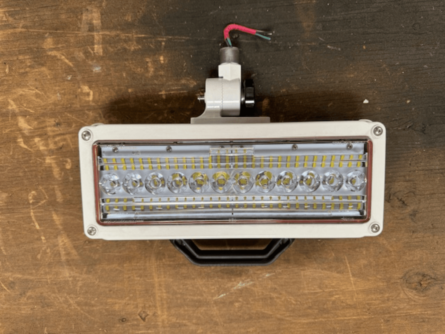 FRC Spectra LED Light - SPA100-J28